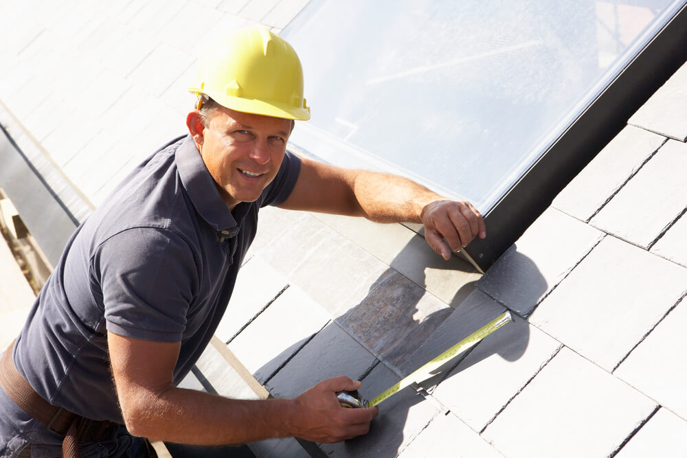 What to Look for When Hiring a Roofer in Florida